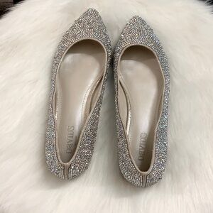 Mint condition David’s Bridal Avie ballet flat.